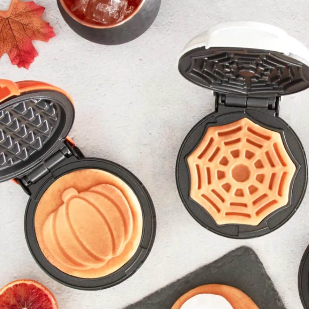 2 holiday Waffle Makers